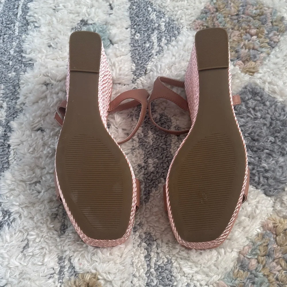 Steve Madden Women's Blush Pink Platform Sandals New without tags/no box